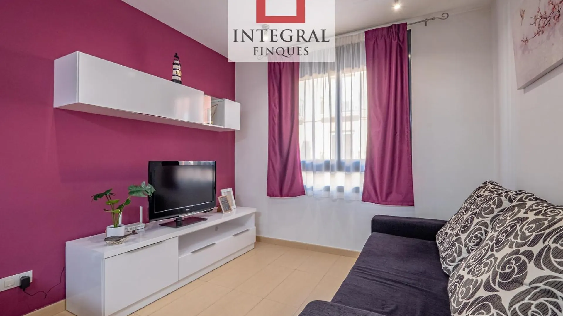 Sakura Apartment Palamos